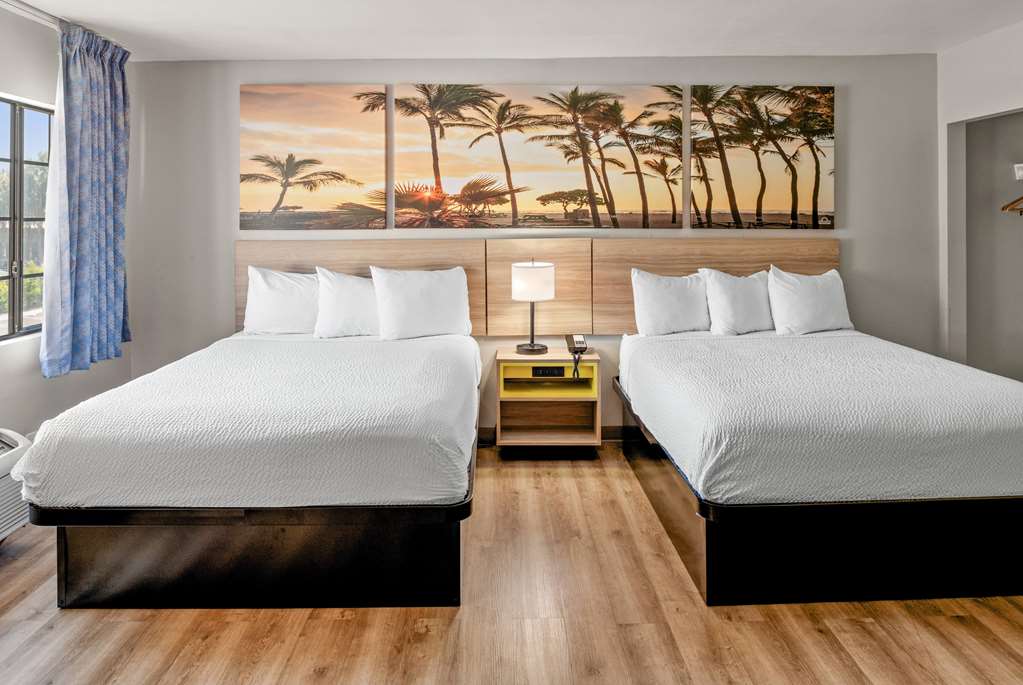 Days Inn & Suites by Wyndham Artesia - photo 24