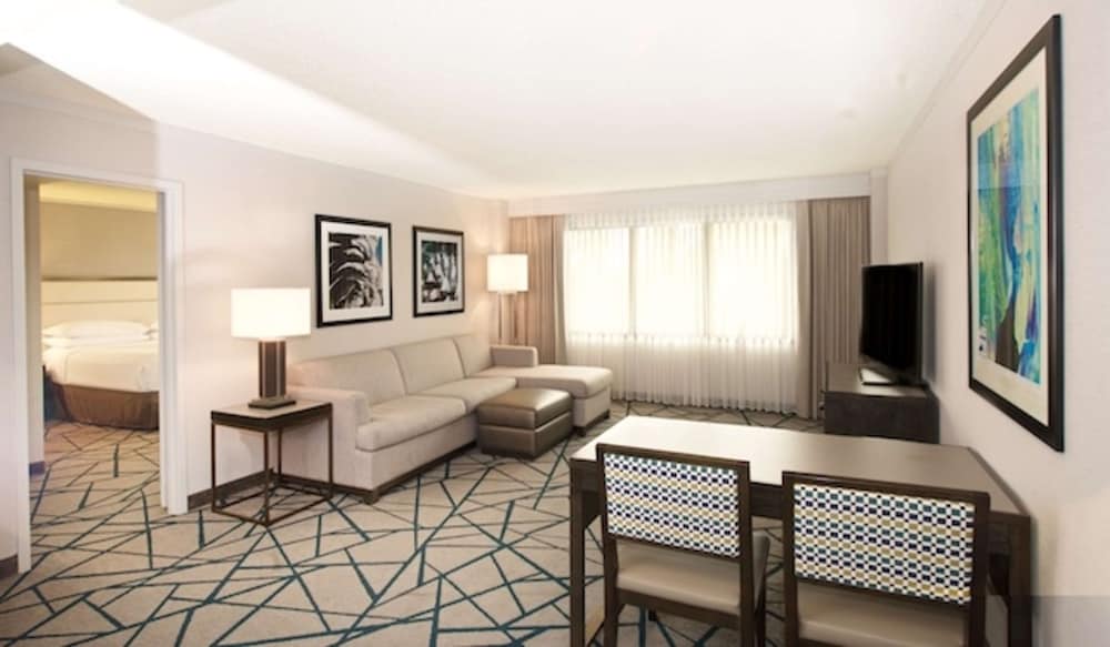 Embassy Suites by Hilton Portland Tigard - photo 26