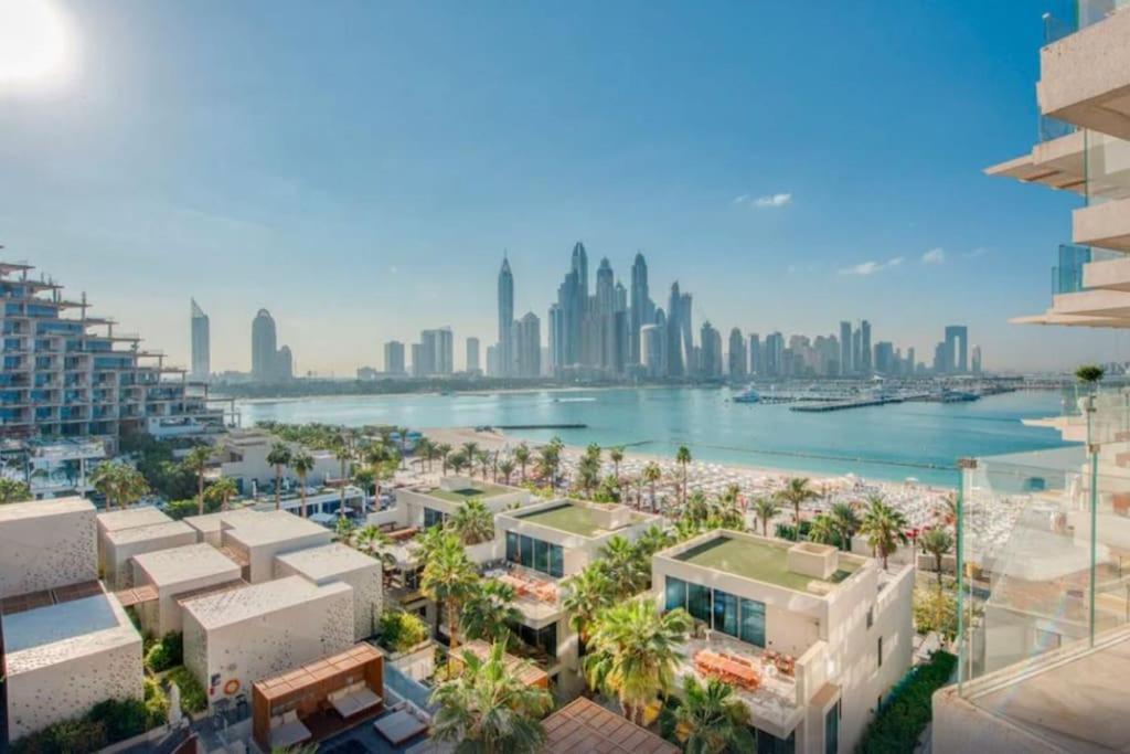 Five Palm 2bdr Private Beach — 5-Star Luxury Hotel in Dubai, United Arab Emirates