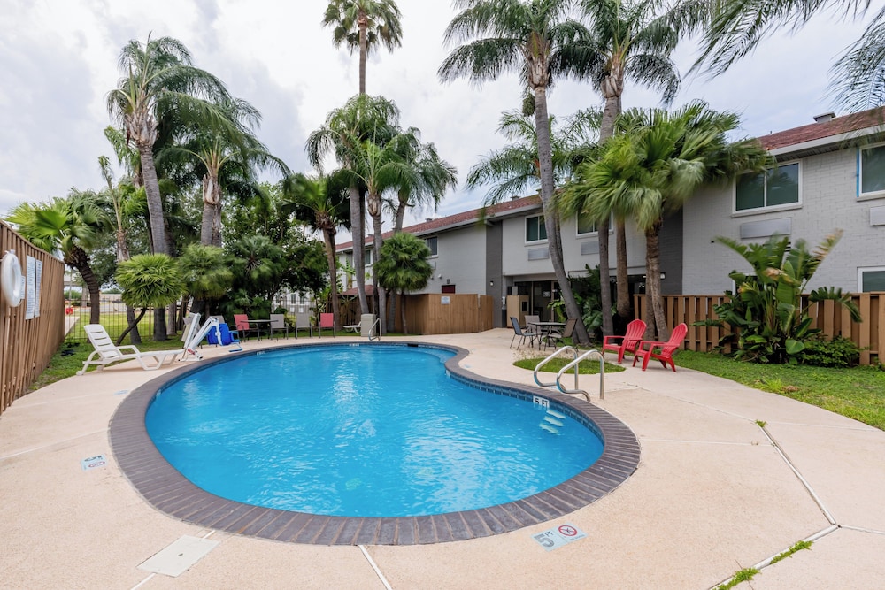 Red Roof Inn Pharr McAllen - photo 15