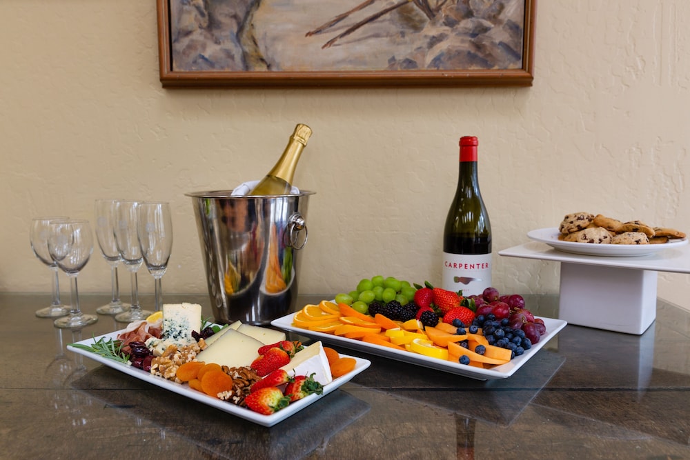 Healdsburg Inn on the Plaza A Four Sisters Inn - photo 4