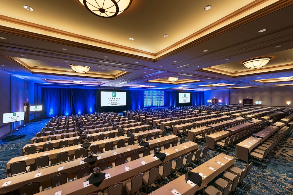 Embassy Suites by Hilton Scottsdale Resort - photo 48