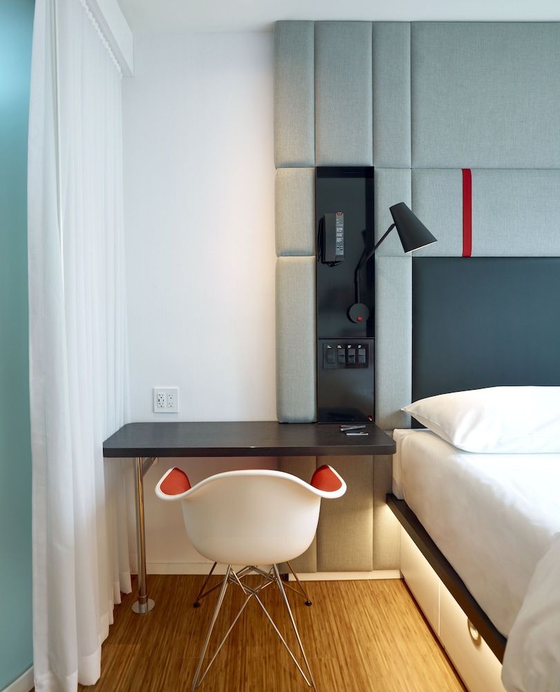 citizenM Miami Brickell - photo 5