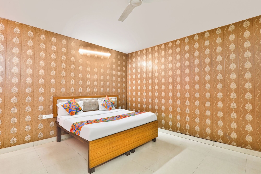 FabHotel Raas Inn in Lucknow, India