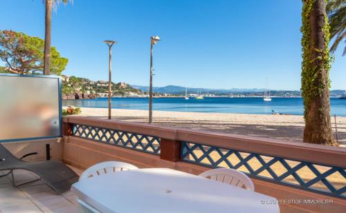 Theoule Beach - carbon neutral hotel in Unknown City