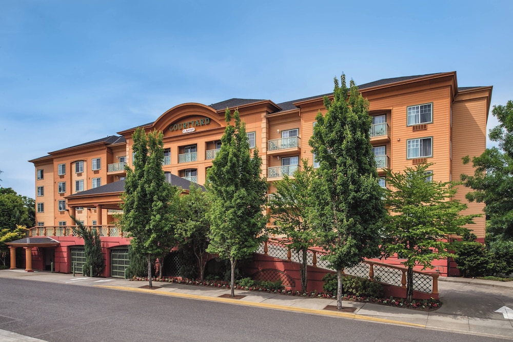 Courtyard by Marriott Portland North - photo 29