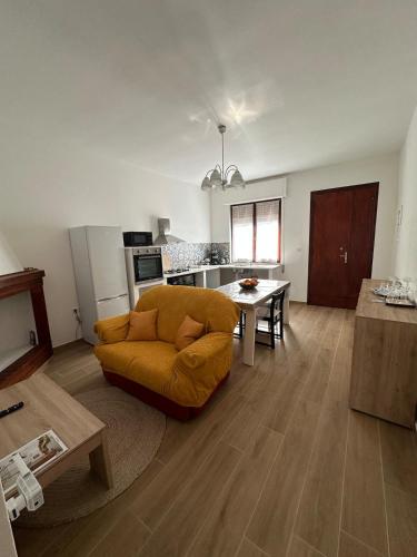 Appartamento Con Patio — Calasetta