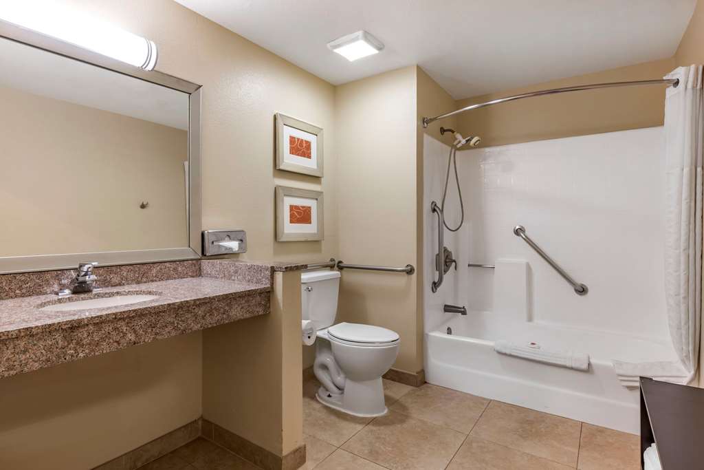 Comfort Inn & Suites Huntington Beach - photo 12