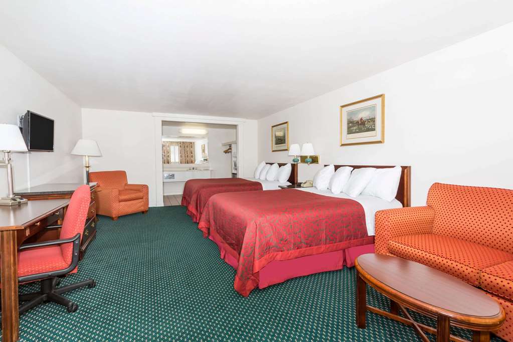 Days Inn by Wyndham Kimball - photo 13