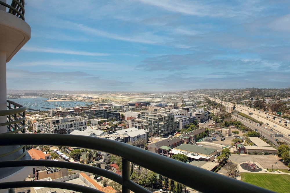 Courtyard by Marriott San Diego Downtown Little Italy - photo 31