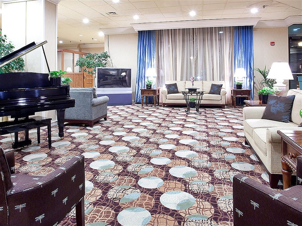 Lynchburg Grand Hotel - photo 3