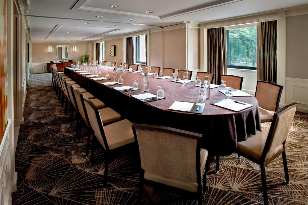JW Marriott Essex House New York - photo 154