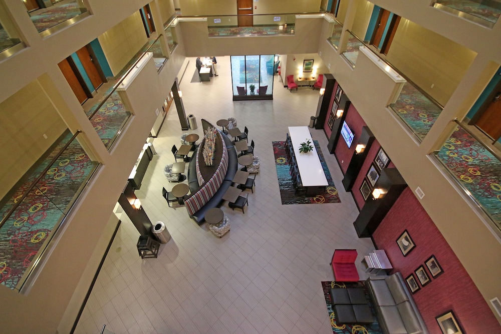 Holiday Inn Express & Suites Charlotte North by IHG - photo 17