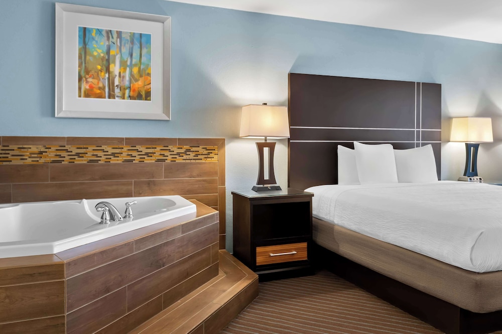 Best Western Newport Inn - photo 22