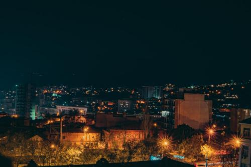 Apartment Sixteen