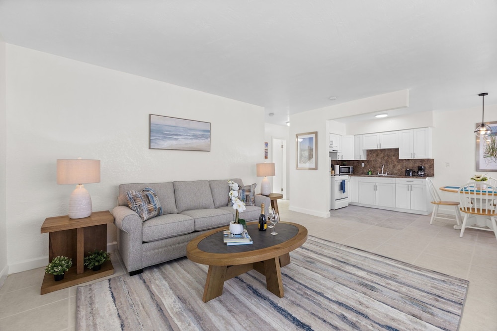 Sunset Inn Hallandale Beach - photo 46
