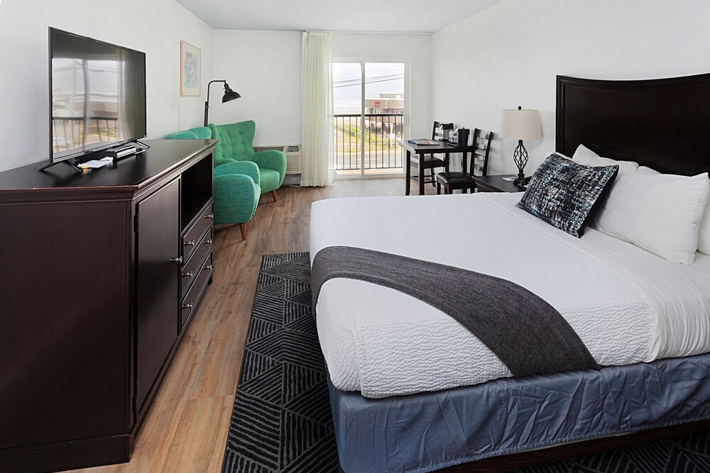 Inn at Lincoln City - photo 2