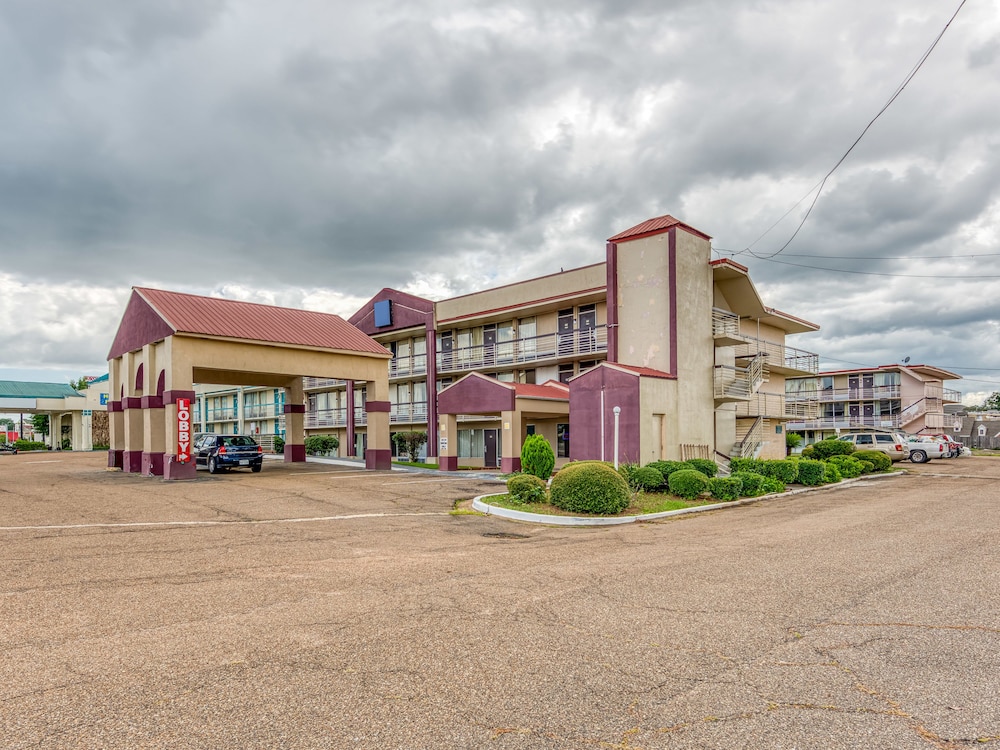 OYO Hotel Jackson North I 55 - photo 30