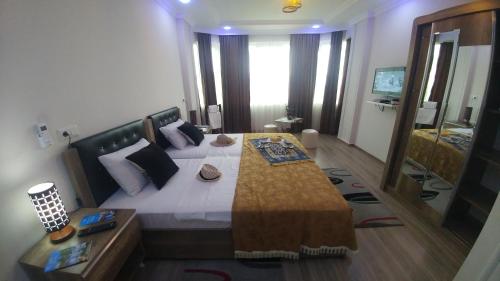 Villa Royal House