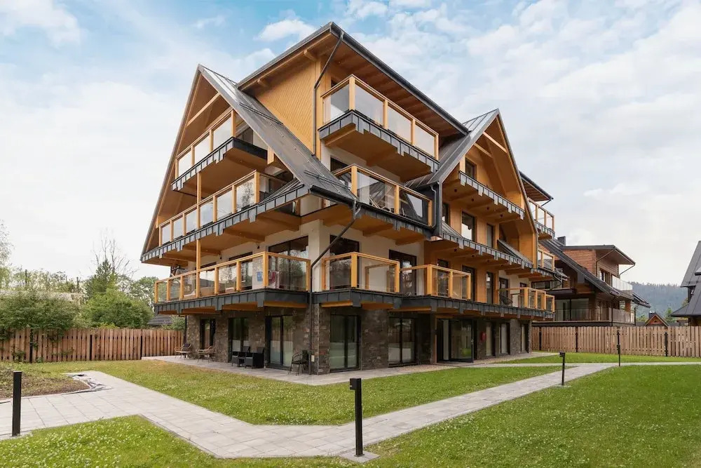 Modrzejewska Residence Apartament z Góralką Giewont View by RentiloPL — 4-Star Luxury Hotel in Zakopane, Poland