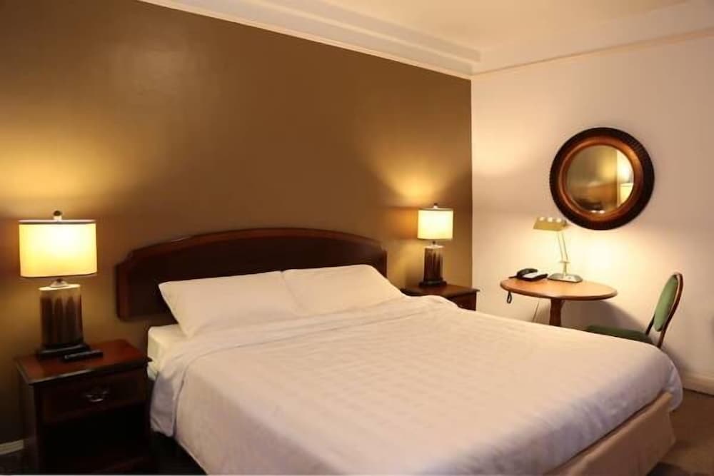 Nash Hotel - photo 6