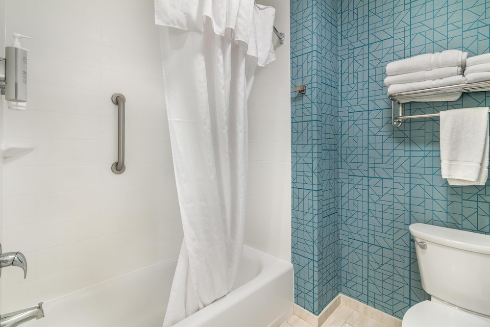 Homewood Suites By Hilton Schenectady - photo 34