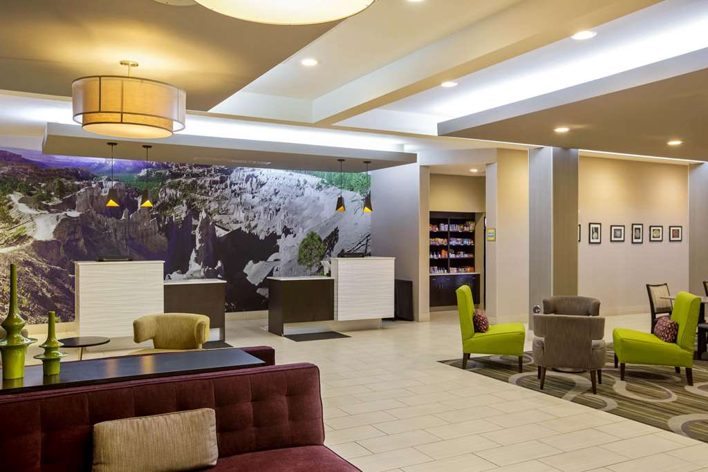La Quinta Inn & Suites by Wyndham Cedar City - photo 5