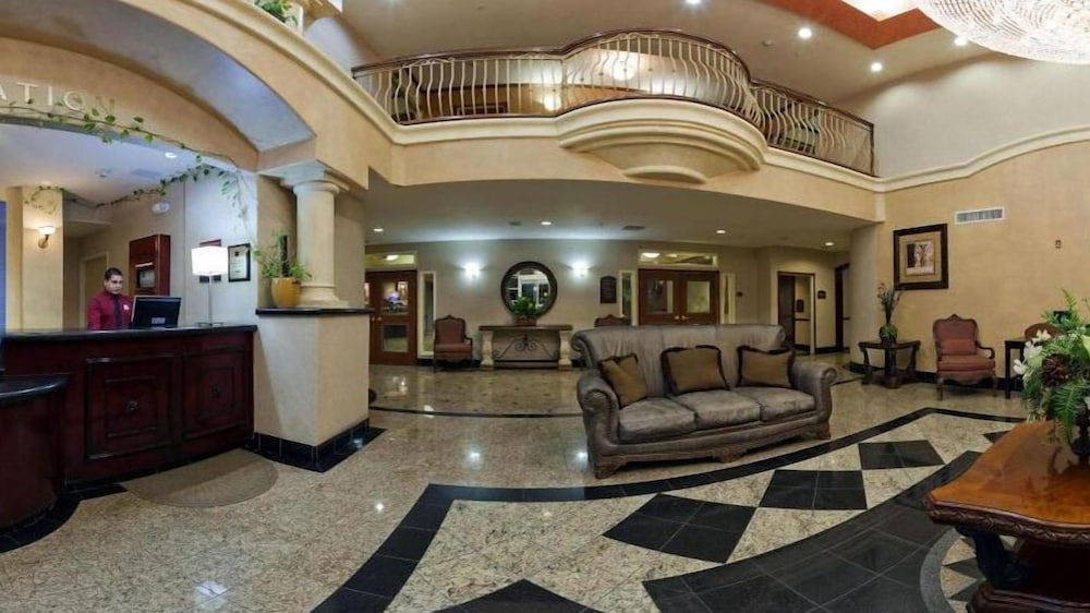 Holiday Inn Express Hotel & Suites El Centro by IHG - photo 2