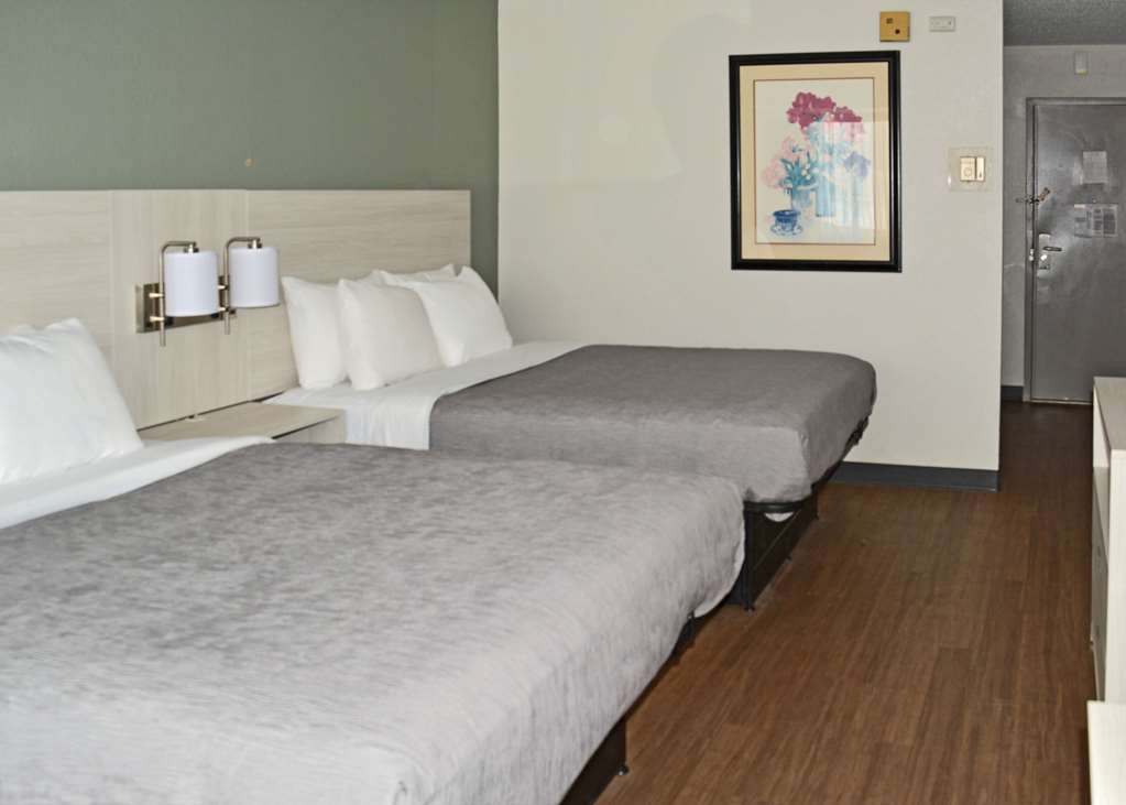 Quality Inn & Suites East Syracuse Carrier Circle - photo 18