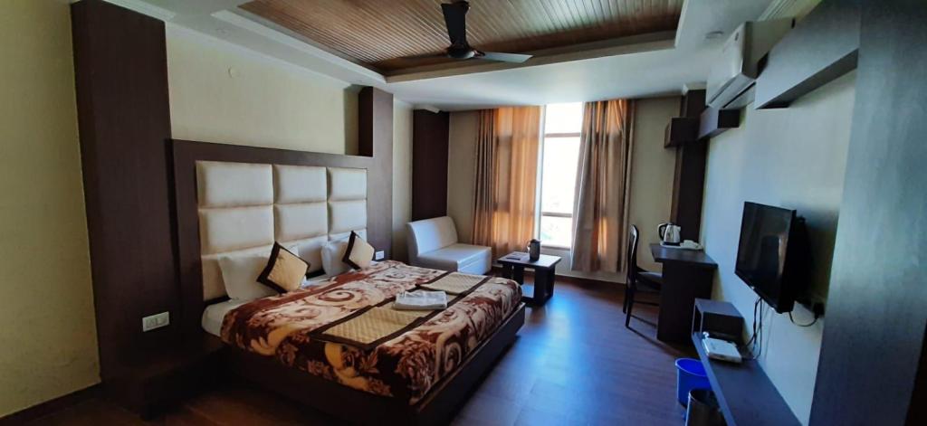 Mahesh Hotel & Restaurant — Rampur — photo 3