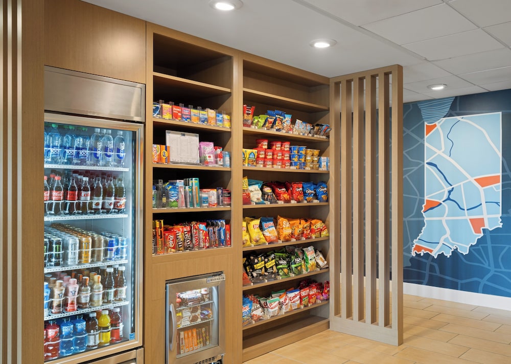Holiday Inn Express Indianapolis Airport by IHG - photo 46