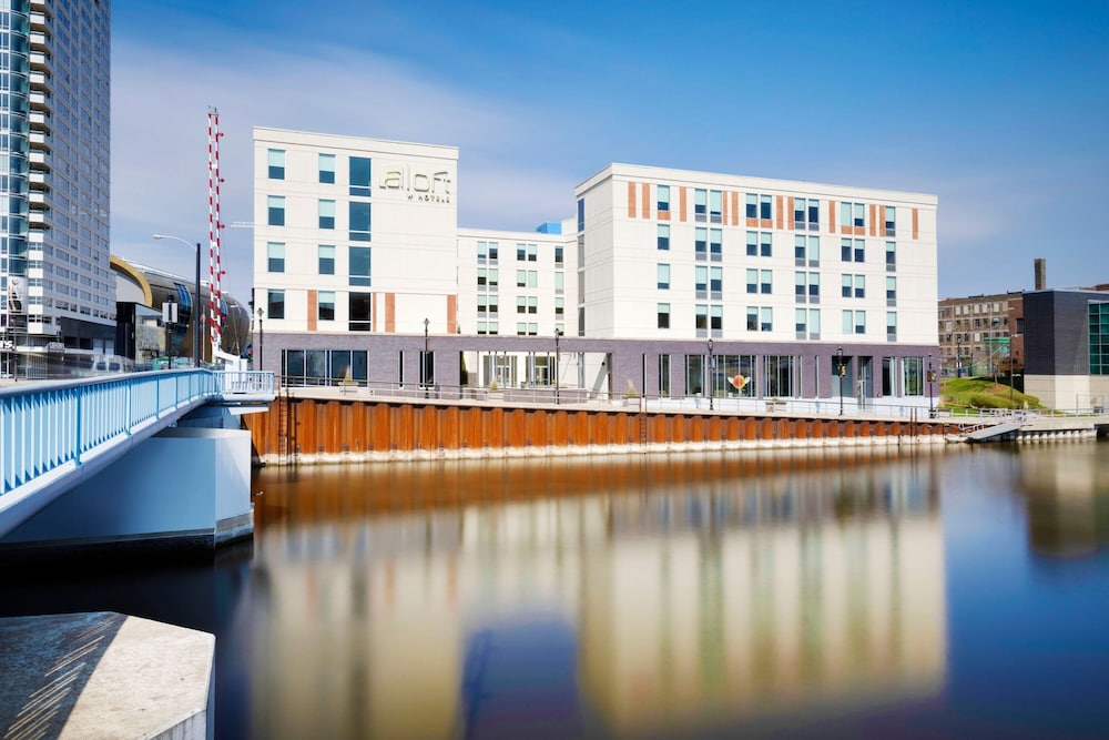 Aloft Milwaukee Downtown in Milwaukee, United States