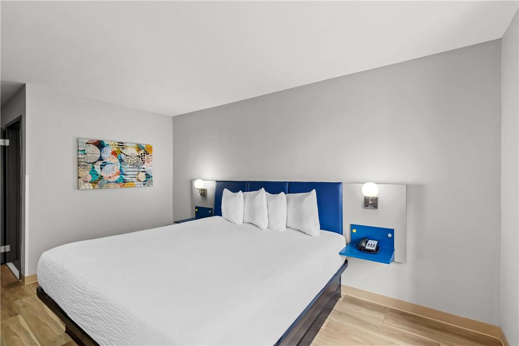 Microtel Inn & Suites by Wyndham Norcross - photo 17