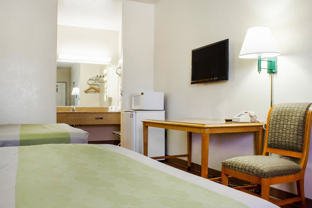 Apache Inn - photo 20