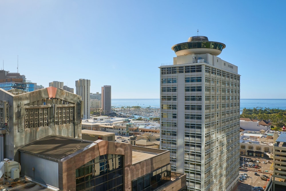 Renaissance Honolulu Hotel & Spa - photo 25