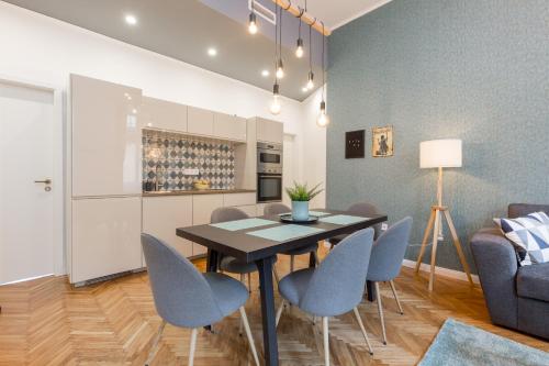 Royal Ferenciek Apartment — 4-Star Luxury Hotel in Budapest, Hungary