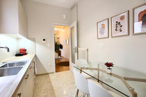 Cosy Nektariou — 4-Star Luxury Hotel in Athens, Greece
