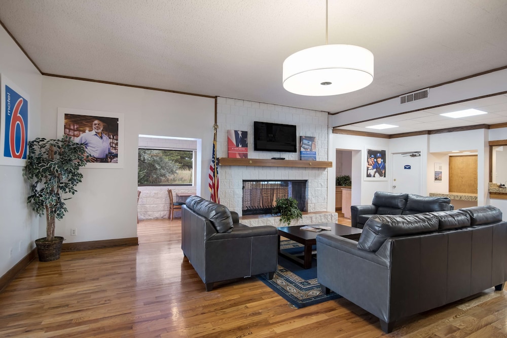 Studio 6 Colorado Springs Air Force Academy - photo 4