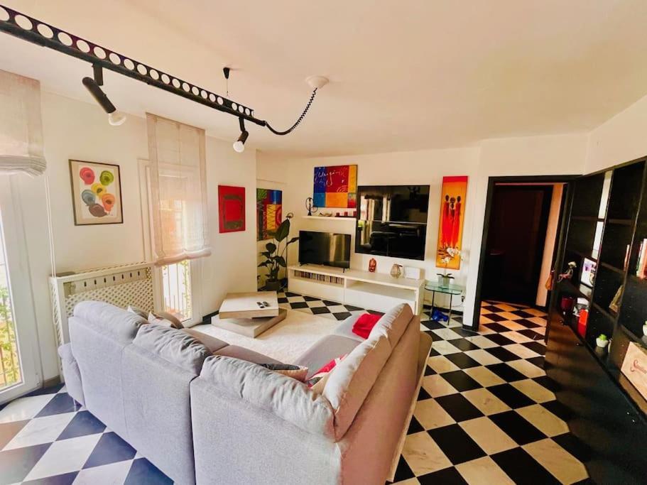 Grazioso Appartamento in Centro - last minute hotel in Genoa