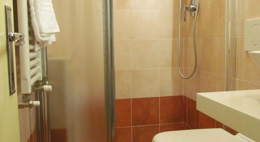 Albergo S. Faustino in Torri Del Benaco, Italy