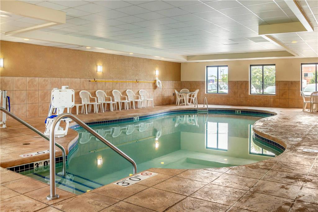 Sleep Inn & Suites Milwaukee Airport - photo 28