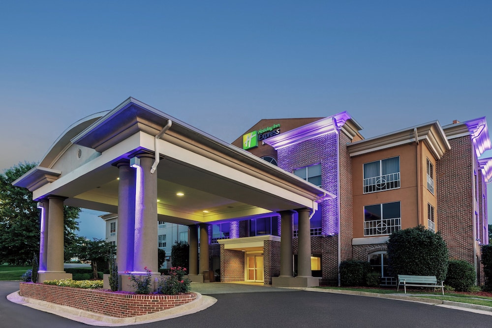 Holiday Inn Express & Suites Vicksburg by IHG - photo 74