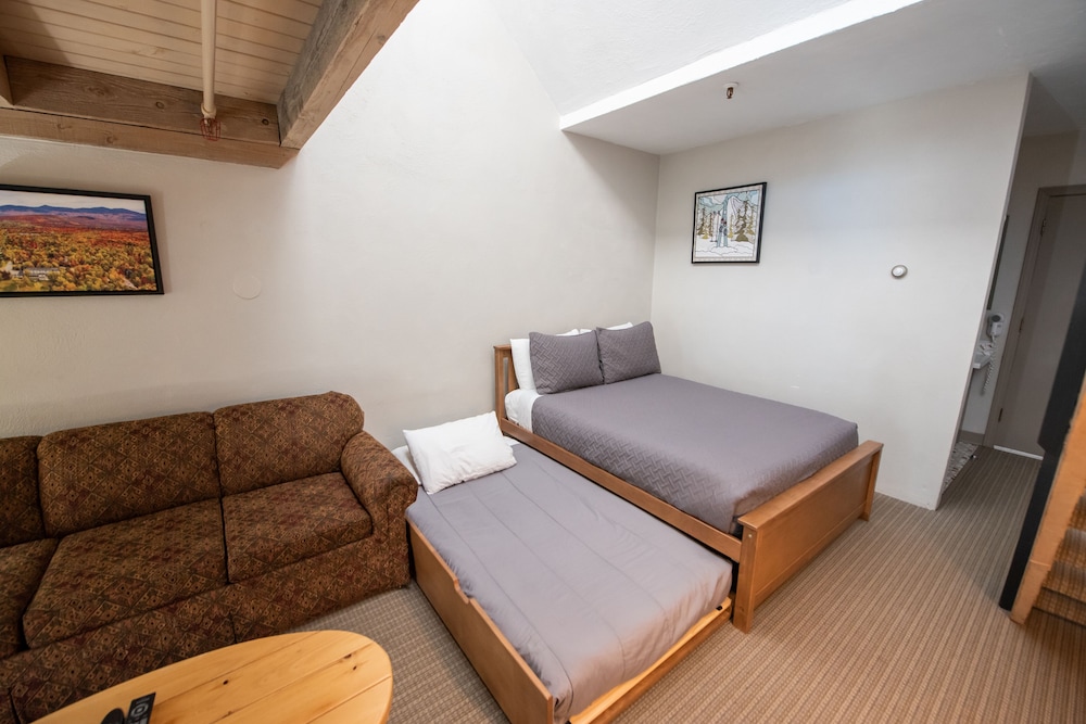 Sugarloaf Inn - photo 56