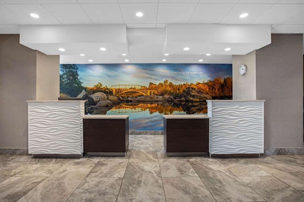 La Quinta Inn & Suites by Wyndham Rancho Cordova Sacramento - photo 7