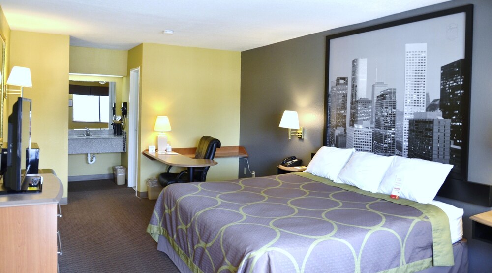 SureStay Hotel by Best Western Spring North Houston - photo 8