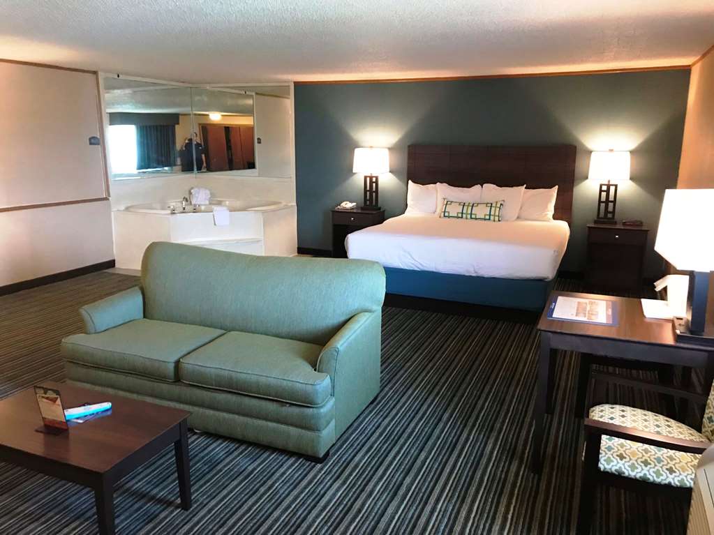Best Western Woodhaven Inn - photo 23