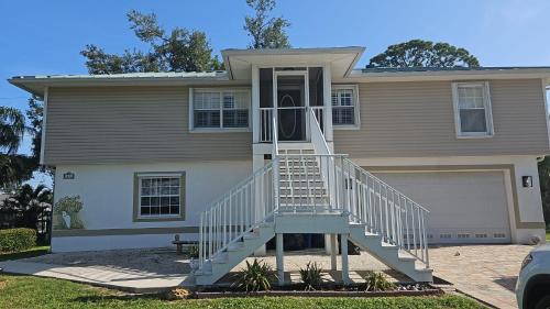 Coastal Escape 3 4 Min to Beach in Bonita Springs, United States