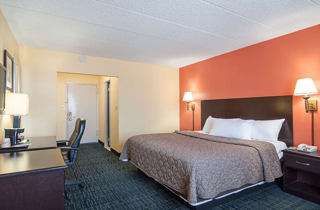 Rodeway Inn Meadowlands - photo 14