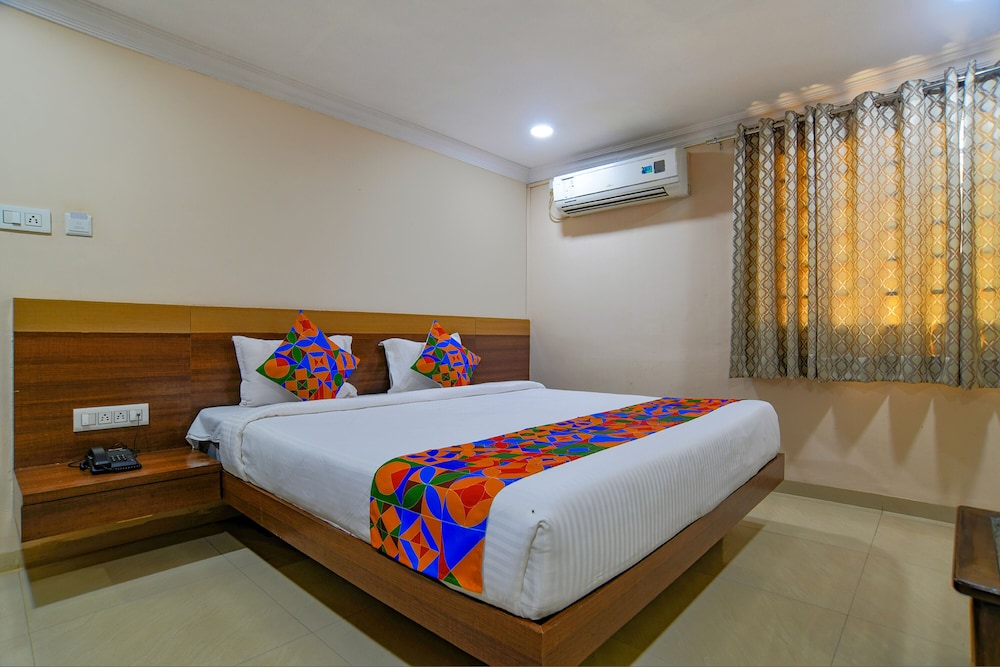 Fabhotel Pishori - last minute hotel in Indore