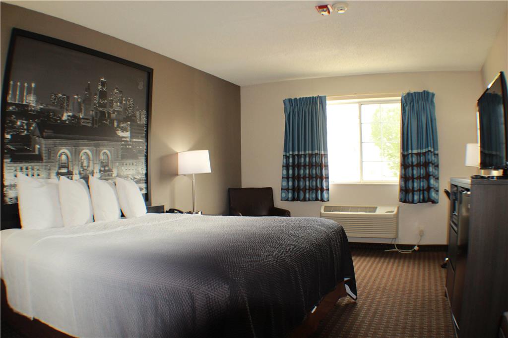 Super 8 by Wyndham Gardner - photo 16